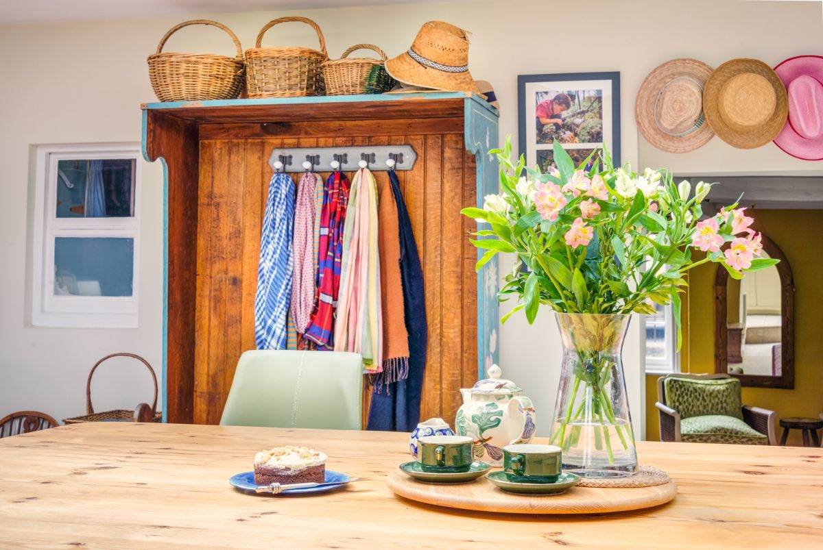 5 bed character property for sale in The Clock House 6