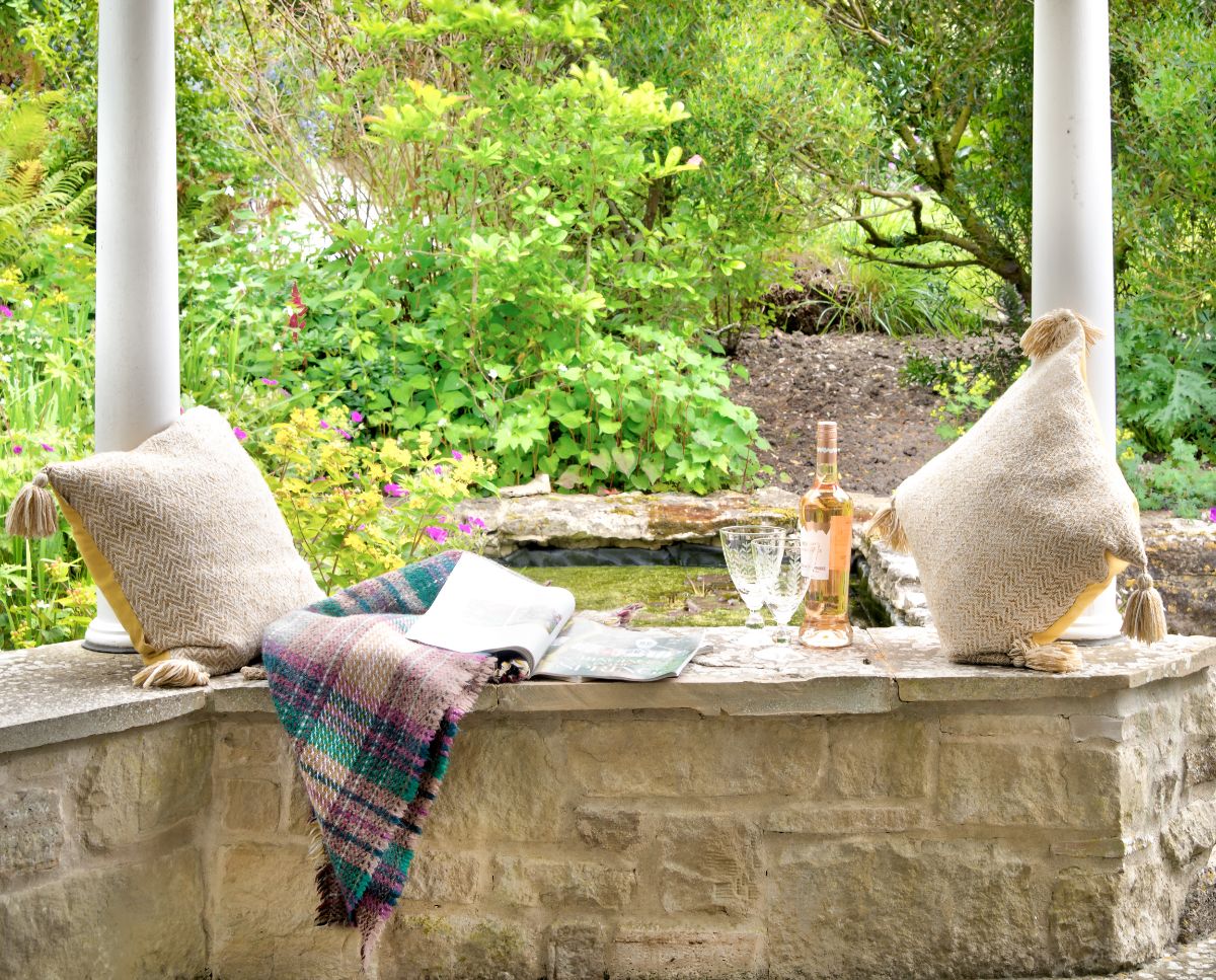 5 bed detached house for sale in Sutton Mandeville, Salisbury 3