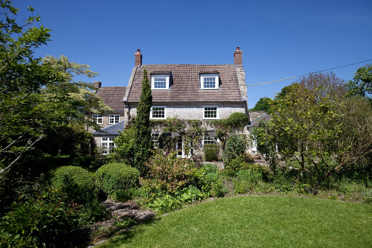 5 bed detached house for sale in Sutton Mandeville, Salisbury, SP3