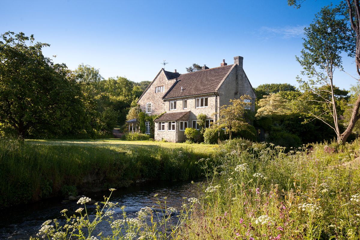 5 bed detached house for sale in Sutton Mandeville, Salisbury  - Property Image 15