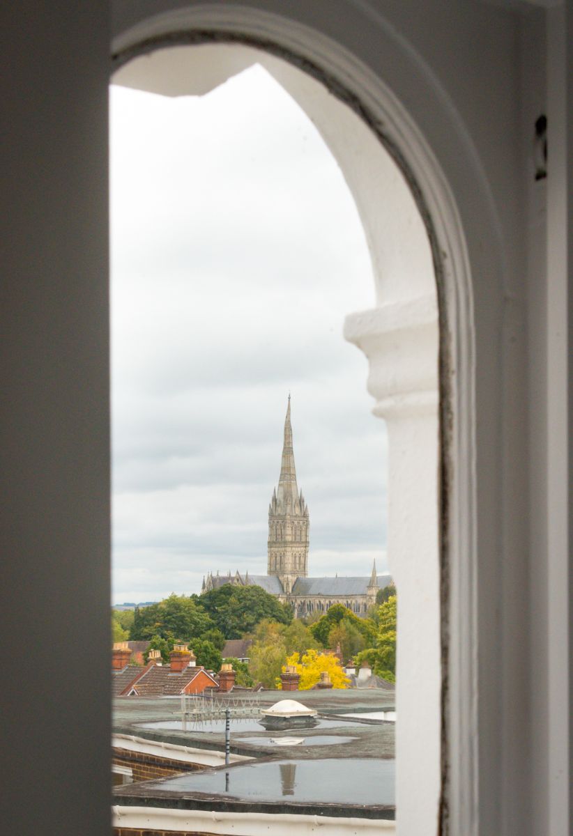 5 bed character property for sale in Mill Road, Salisbury  - Property Image 14