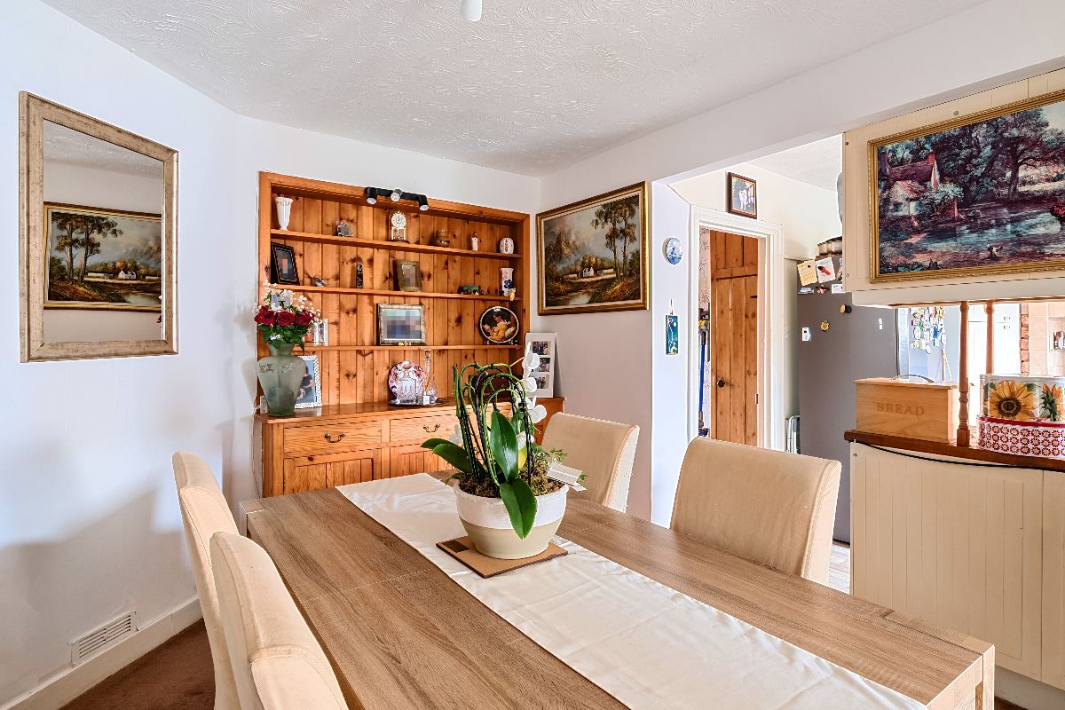 3 bed semi-detached house for sale in Shaftesbury Road, Salisbury  - Property Image 2