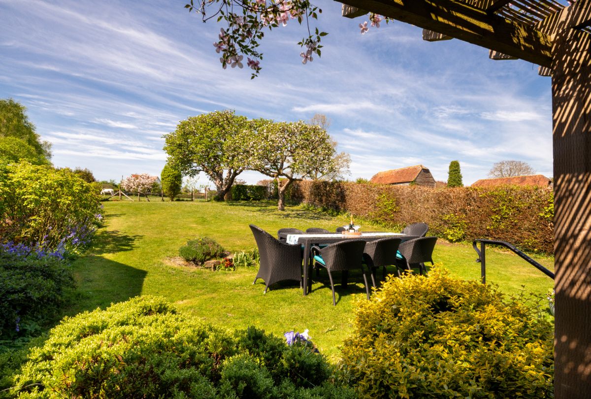 5 bed character property for sale in Great Wishford, Salisbury 2