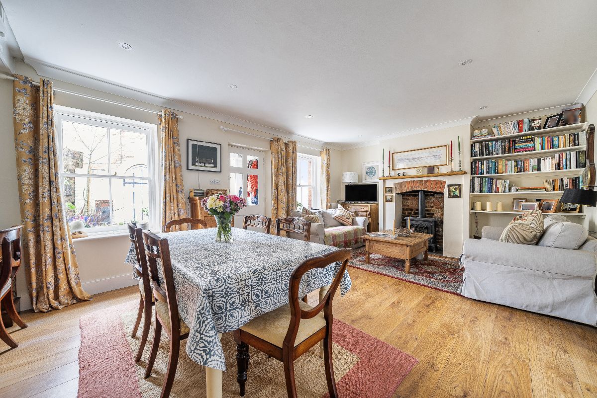 2 bed house for sale in North Street, Salisbury  - Property Image 3