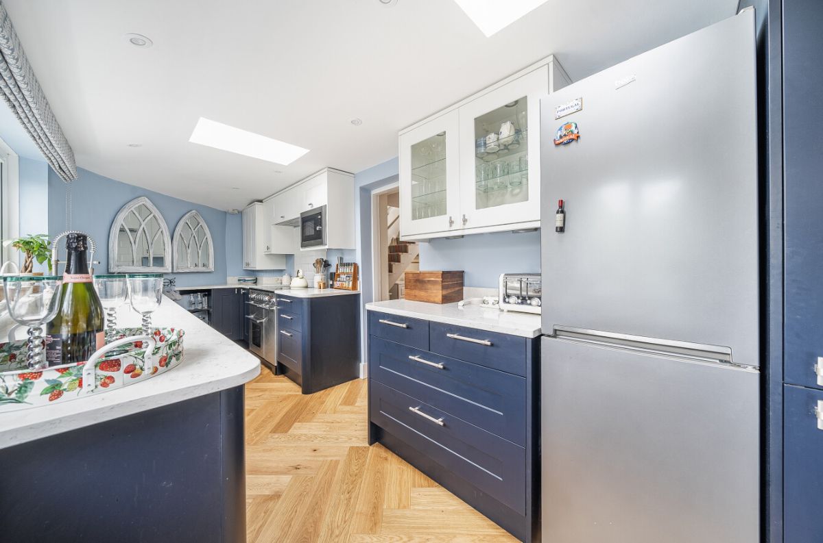 2 bed house for sale in North Street, Salisbury 4