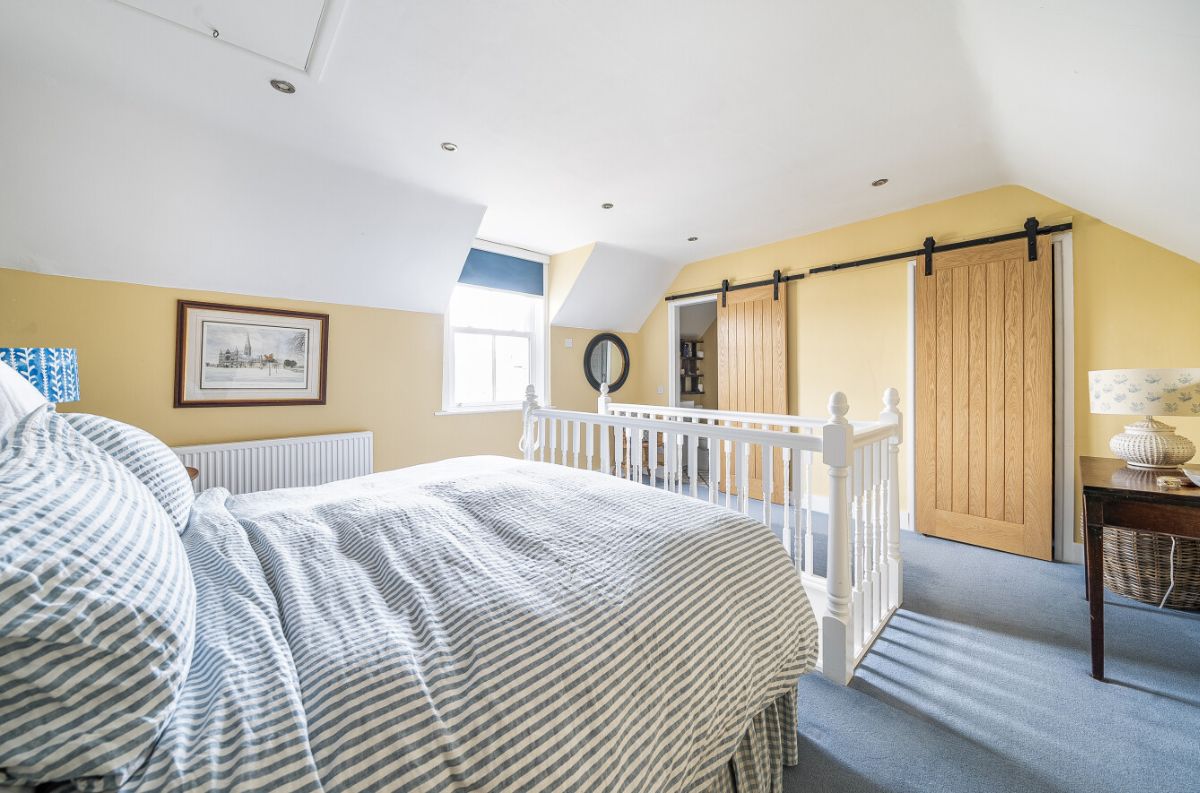 2 bed house for sale in North Street, Salisbury 16
