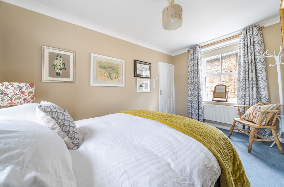 2 bed house for sale in North Street, Salisbury 12