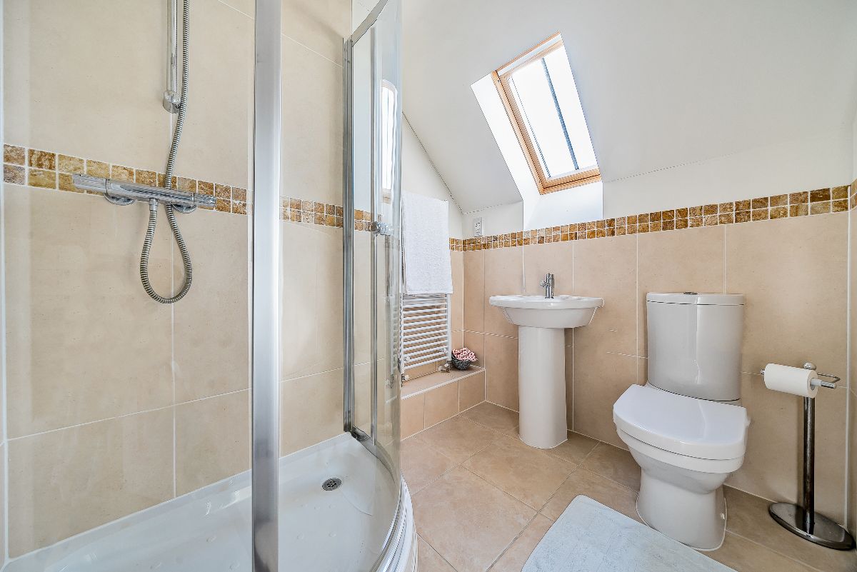 3 bed house for sale in Florence Mews, Salisbury  - Property Image 3