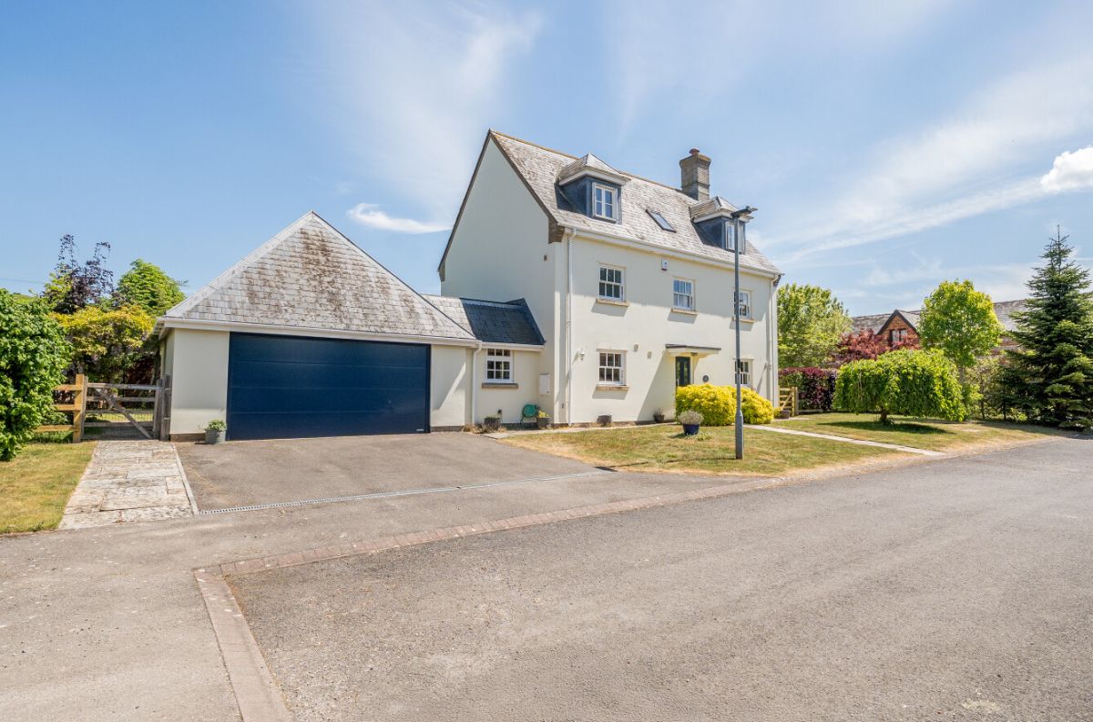 5 bed detached house for sale in Stoford, Salisbury, SP2