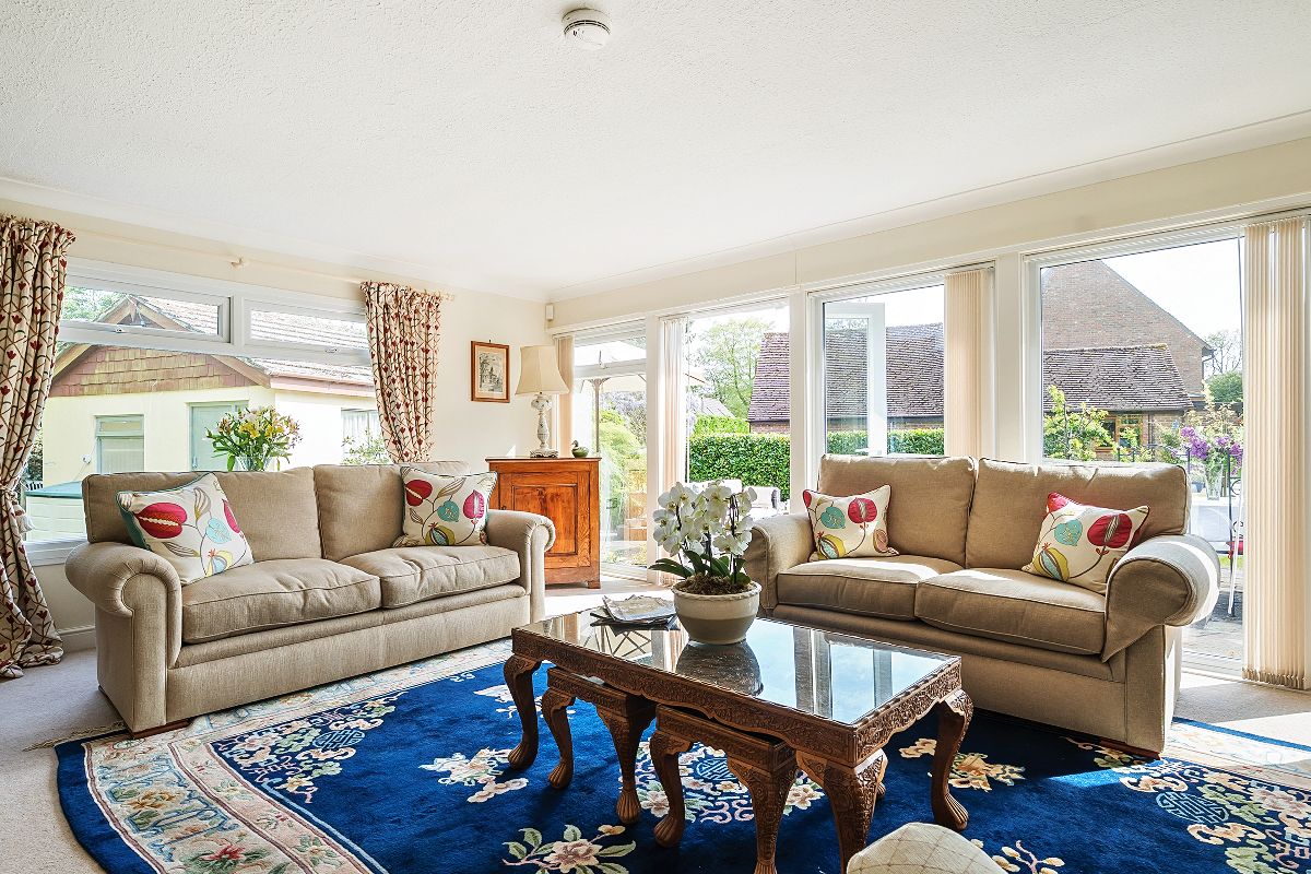 3 bed bungalow for sale in Rock Lane, Warminster  - Property Image 3