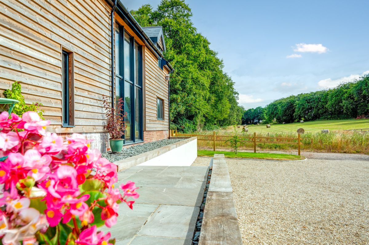 5 bed detached house for sale in Longhedge, Salisbury 3