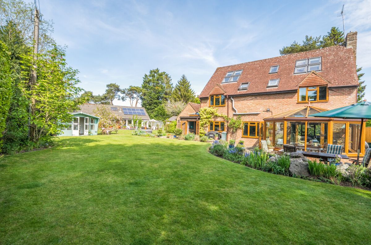 8 bed detached house for sale in Rock Lane, Warminster  - Property Image 3
