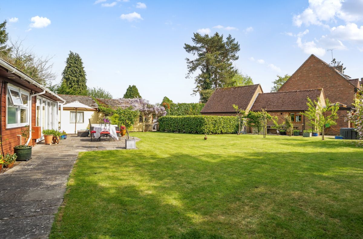 8 bed detached house for sale in Rock Lane, Warminster  - Property Image 13