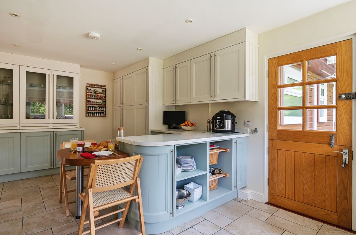 8 bed detached house for sale in Rock Lane, Warminster  - Property Image 18