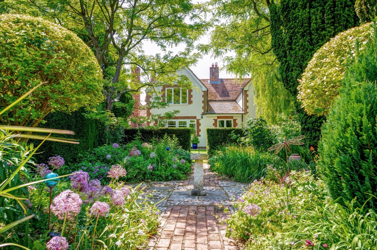 5 bed house for sale in Wylye Road, Hanging Langford - Property Image 1