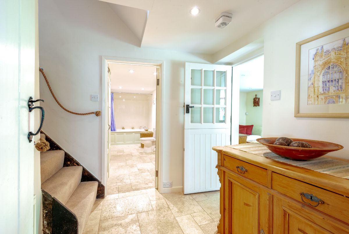 5 bed house for sale in Wylye Road, Hanging Langford 10