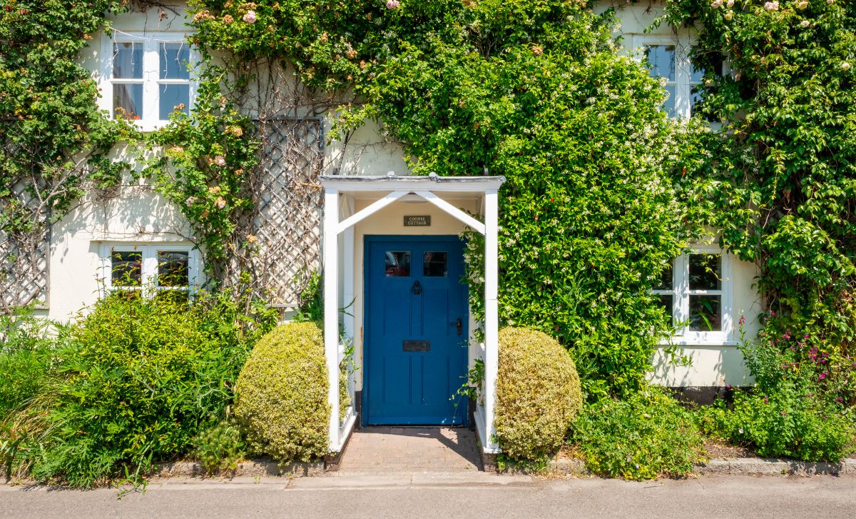 5 bed house for sale in Wylye Road, Hanging Langford  - Property Image 1