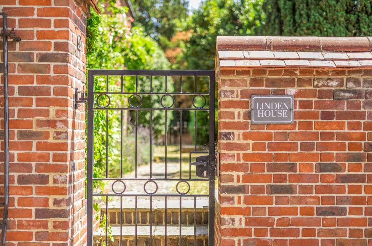 6 bed detached house for sale in Amesbury, Salisbury  - Property Image 23