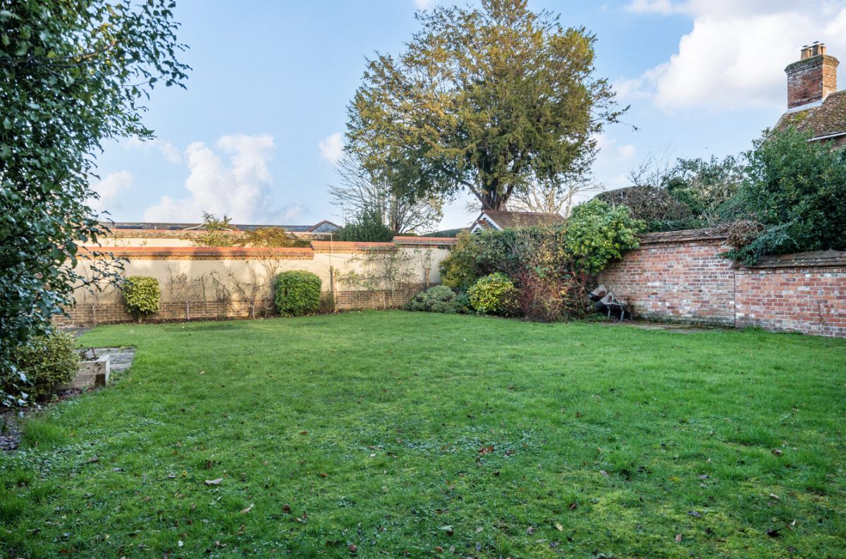 6 bed detached house for sale in Linden House, Amesbury  - Property Image 26