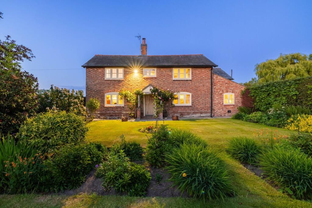 5 bed character property for sale in Bunbury, Tarporley - Property Image 1