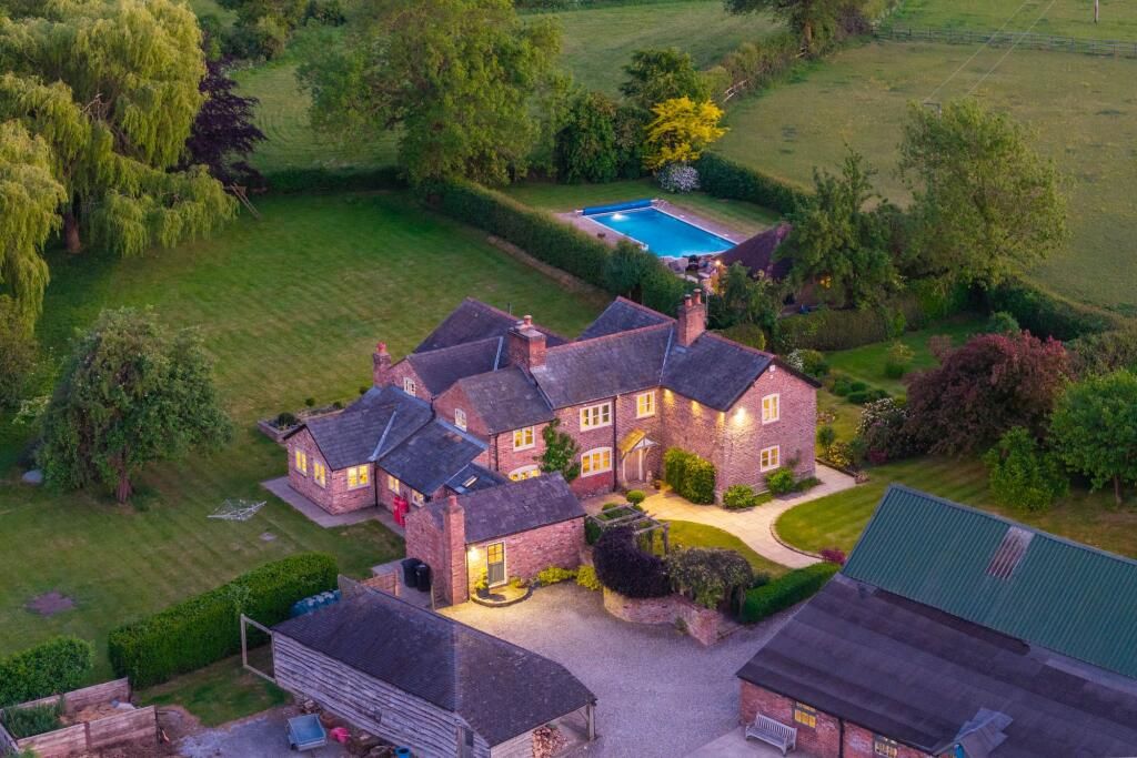 5 bed character property for sale in Bunbury, Tarporley, CW6