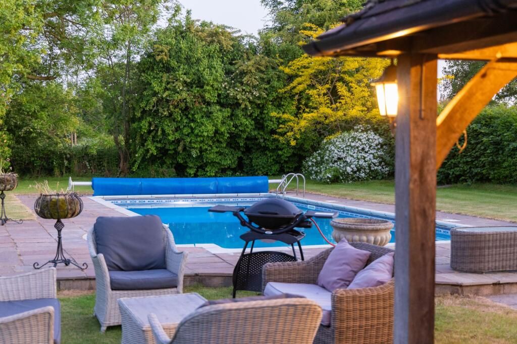 5 bed character property for sale in Bunbury, Tarporley  - Property Image 2