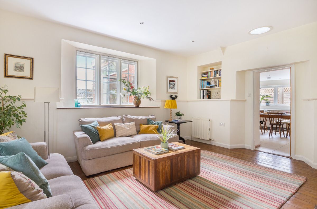 5 bed house for sale in Winterbourne Stoke, Salisbury  - Property Image 8