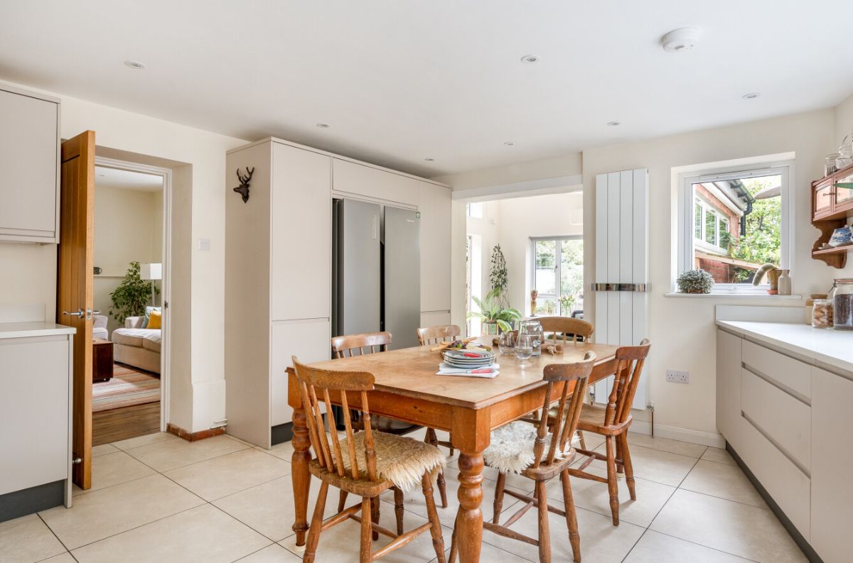 5 bed house for sale in Winterbourne Stoke, Salisbury  - Property Image 12