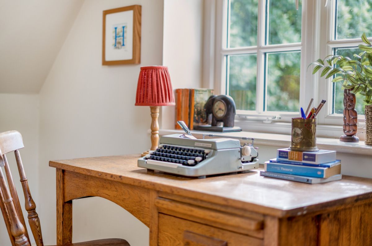 5 bed house for sale in Winterbourne Stoke, Salisbury 29