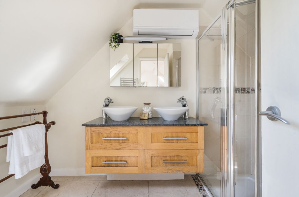 5 bed house for sale in Winterbourne Stoke, Salisbury  - Property Image 28