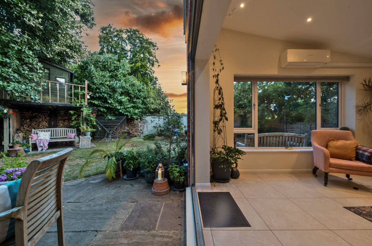 5 bed house for sale in Winterbourne Stoke, Salisbury  - Property Image 2