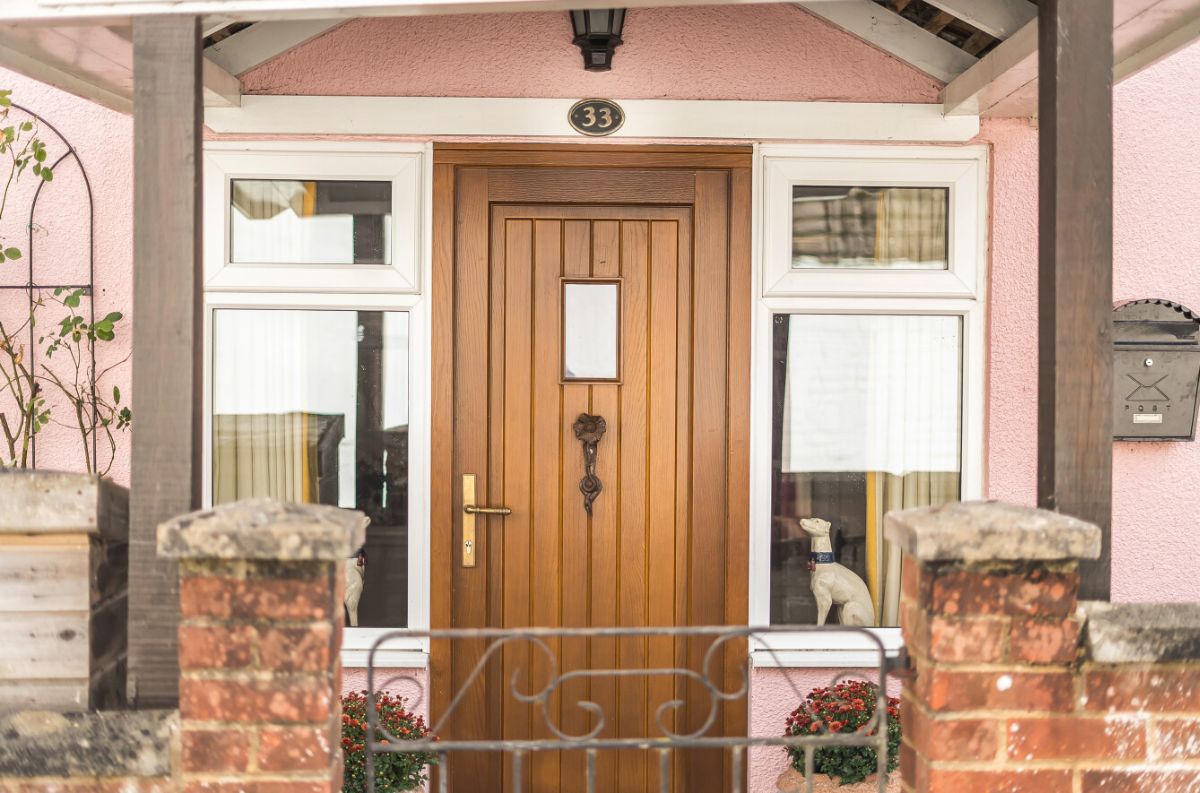 3 bed semi-detached house for sale in West Street, Salisbury - Property Image 1