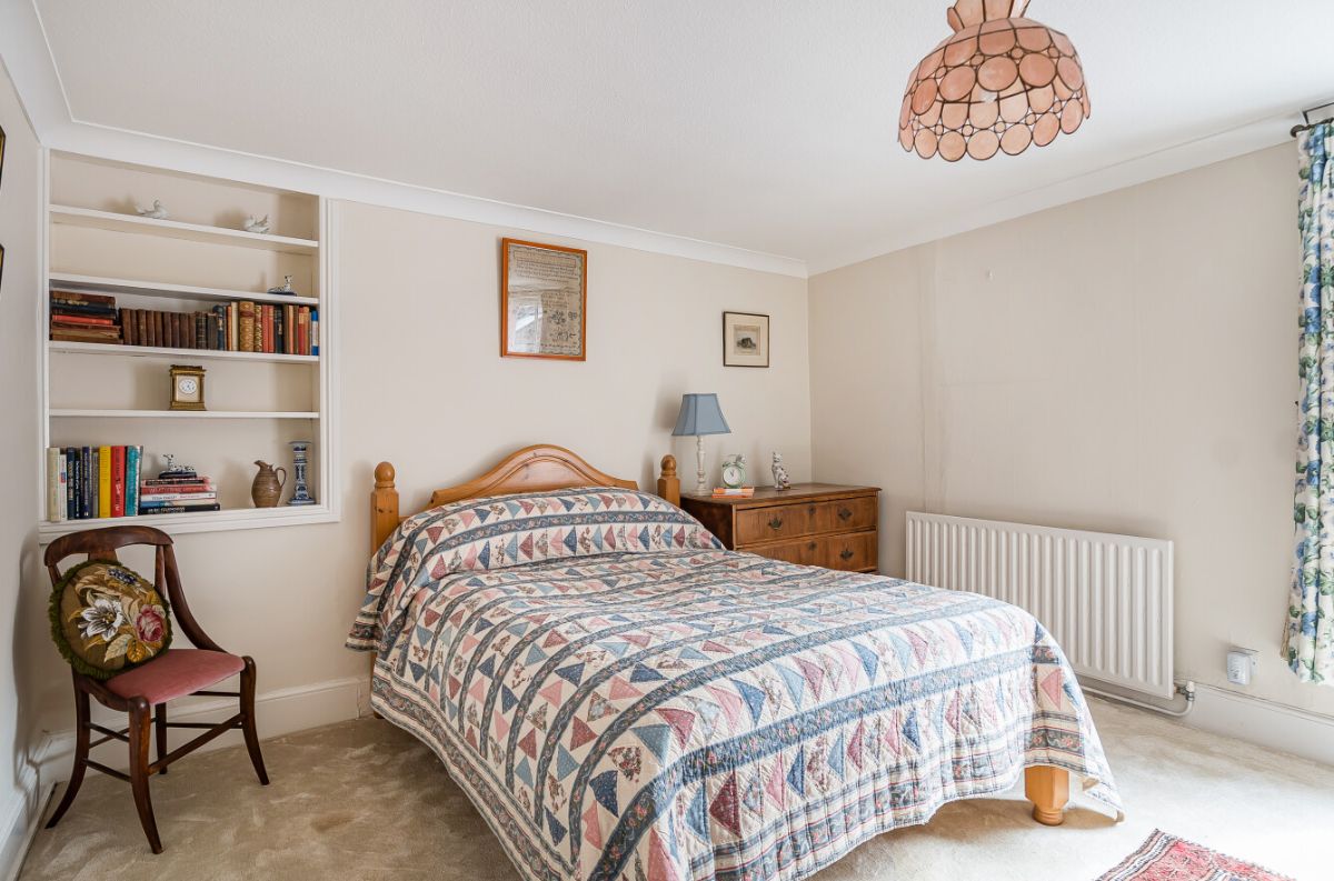 3 bed semi-detached house for sale in West Street, Salisbury 21