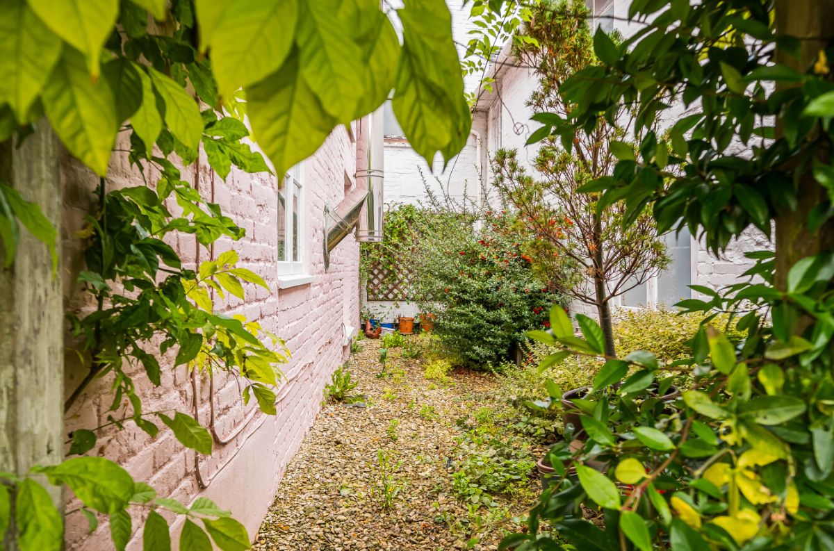 3 bed semi-detached house for sale in West Street, Salisbury 24