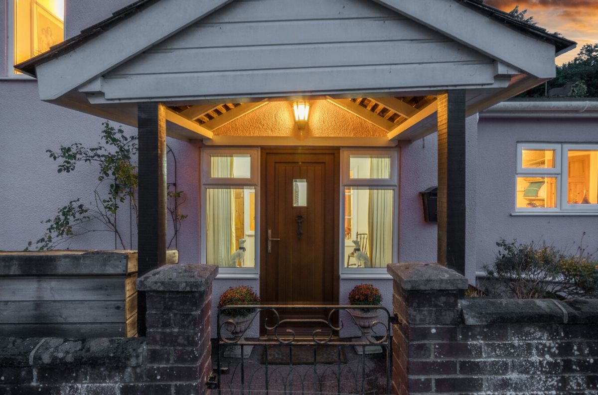 3 bed semi-detached house for sale in West Street, Salisbury 29