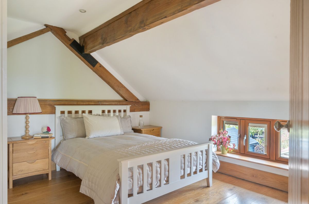 3 bed character property for sale in Fisherton De La Mere, Warminster 22