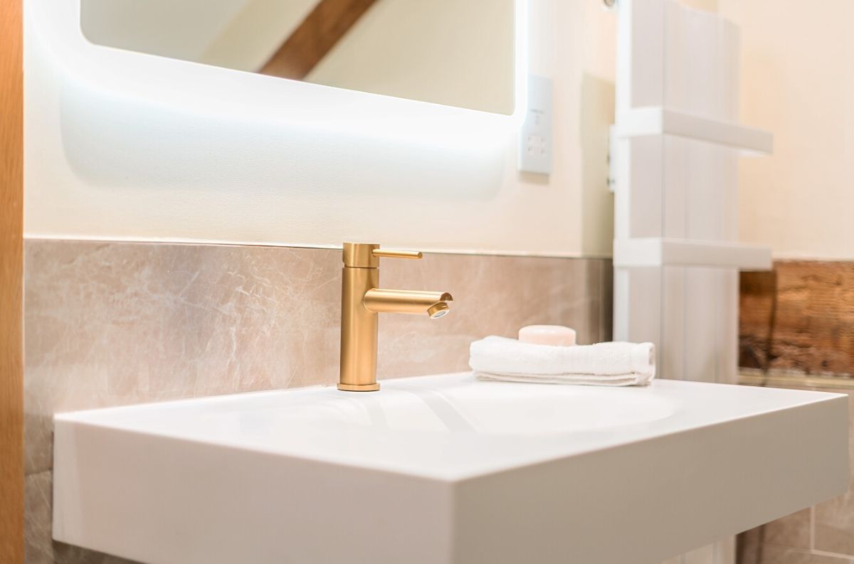 3 bed character property for sale in Fisherton De La Mere, Warminster 26