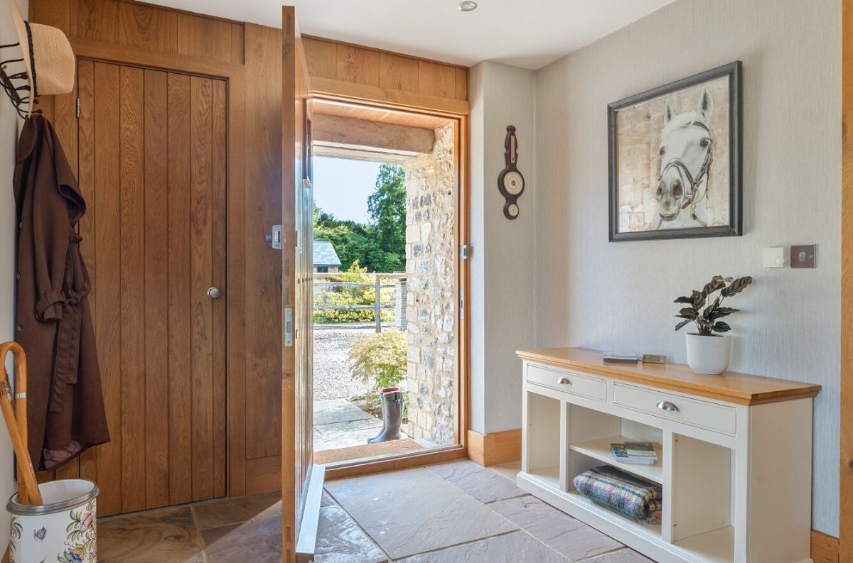 3 bed character property for sale in Fisherton De La Mere, Warminster 2