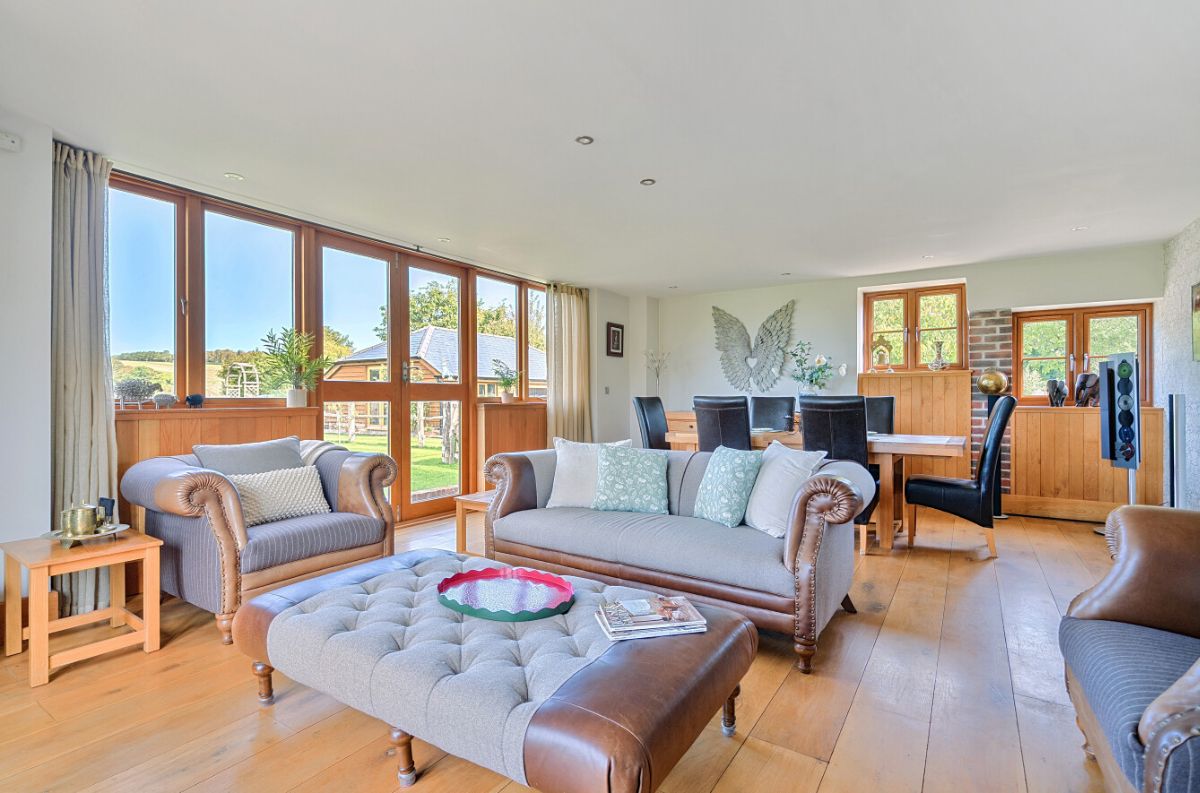 3 bed character property for sale in Fisherton De La Mere, Warminster 6