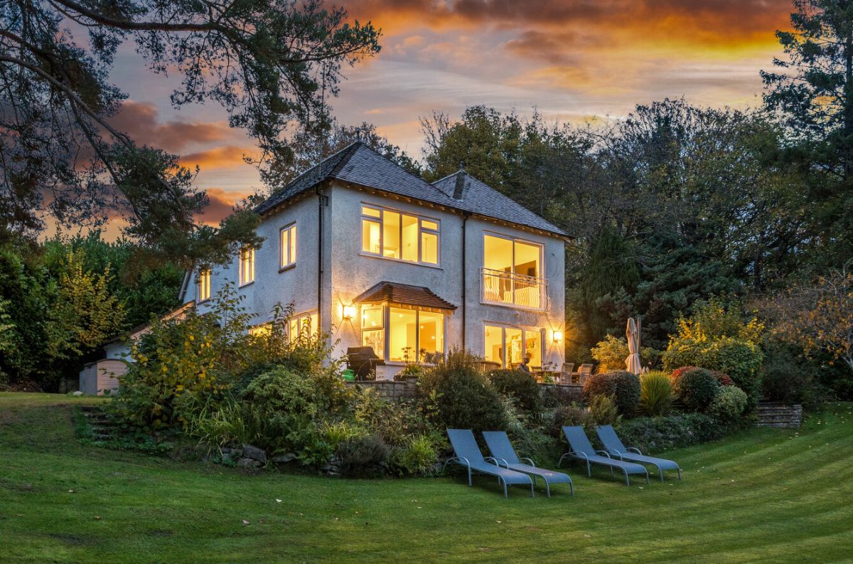 6 bed detached house for sale in Crockerton, Warminster - Property Image 1