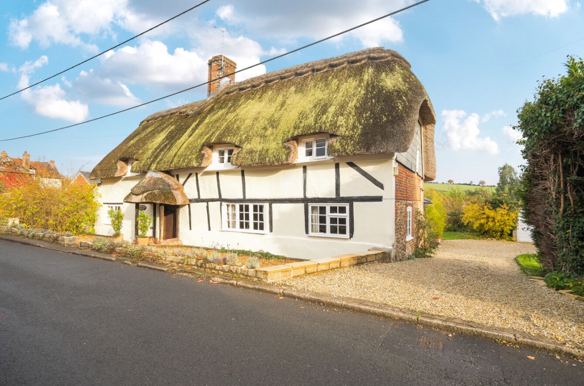 4 bed character property for sale in Great Wishford, Salisbury, SP2 