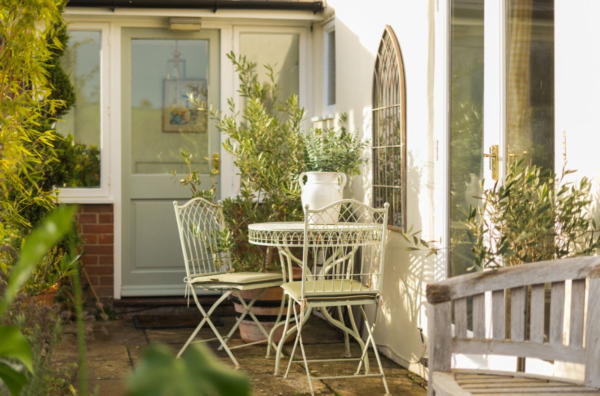 4 bed character property for sale in Yew Tree Cottage, Great Wishford  - Property Image 2