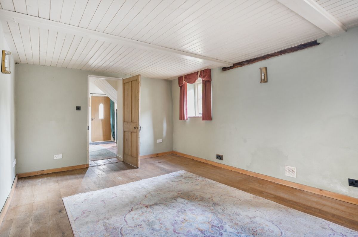 3 bed character property for sale in Great Wishford, Salisbury  - Property Image 6