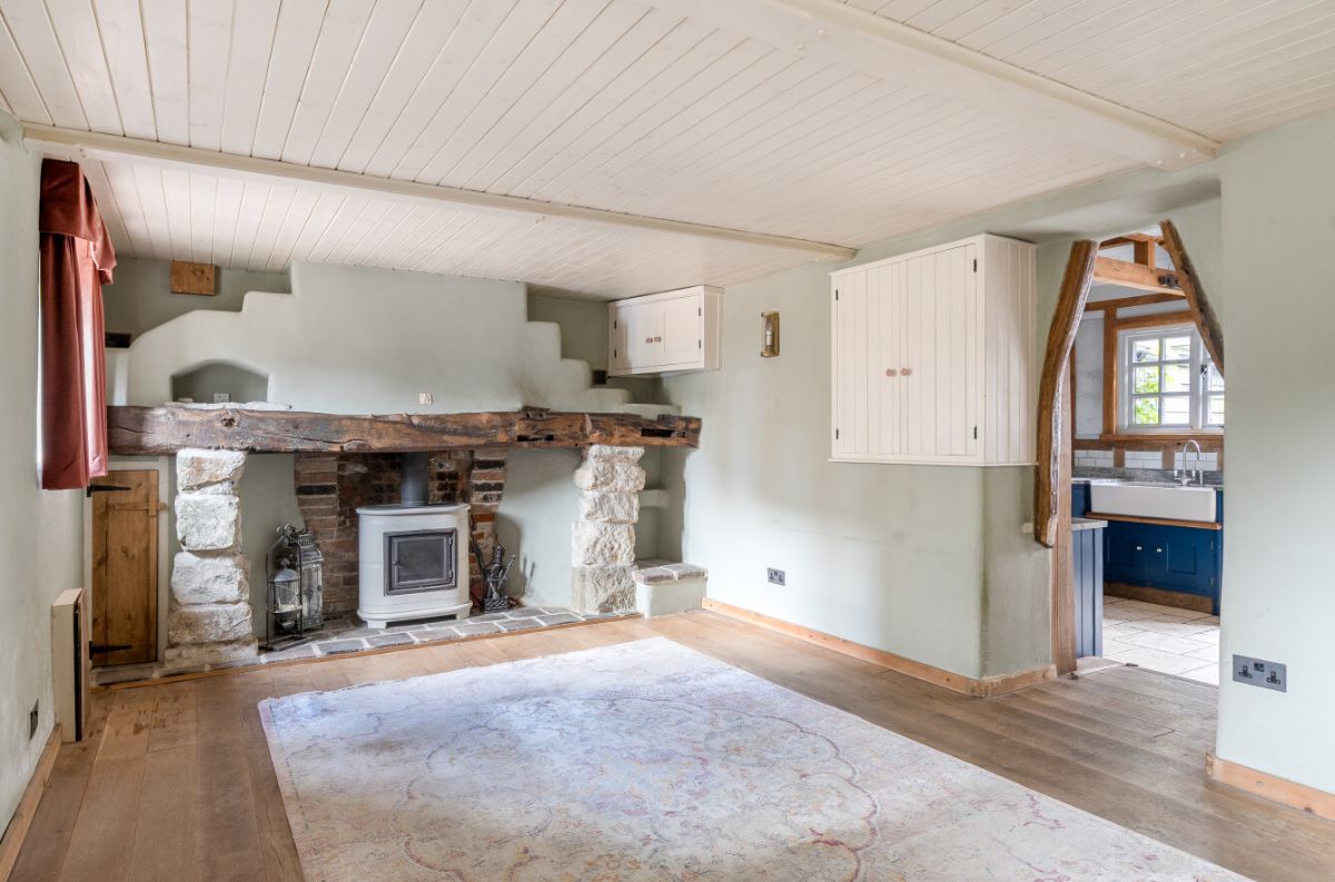 3 bed character property for sale in Great Wishford, Salisbury  - Property Image 4