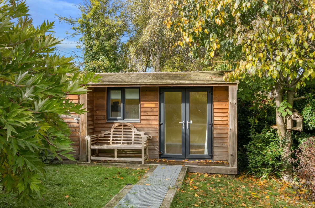 3 bed character property for sale in Great Wishford, Salisbury  - Property Image 2