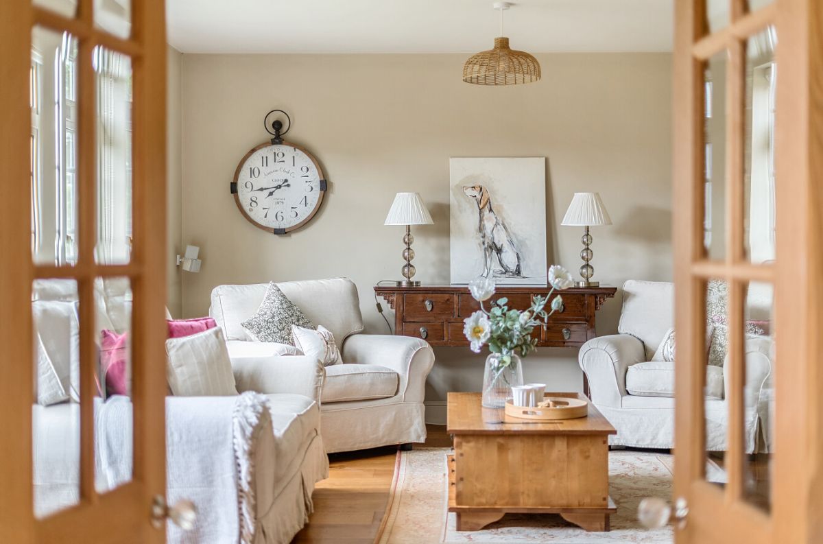 4 bed detached house for sale in Laverstock, Salisbury  - Property Image 3