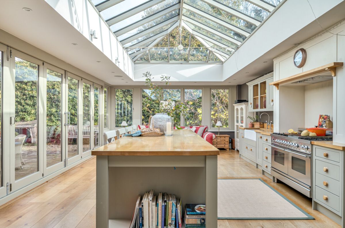 4 bed detached house for sale in Laverstock, Salisbury  - Property Image 11