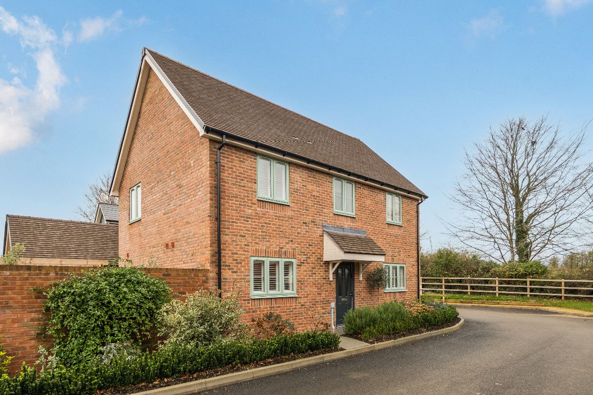 4 bed detached house for sale in 14 Castle Hill Lane, Bishopdown, Wiltshire, SP1 3GP 1