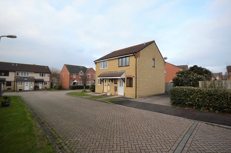 2 bed house to rent in Moorlands Close, Martock - Property Image 1