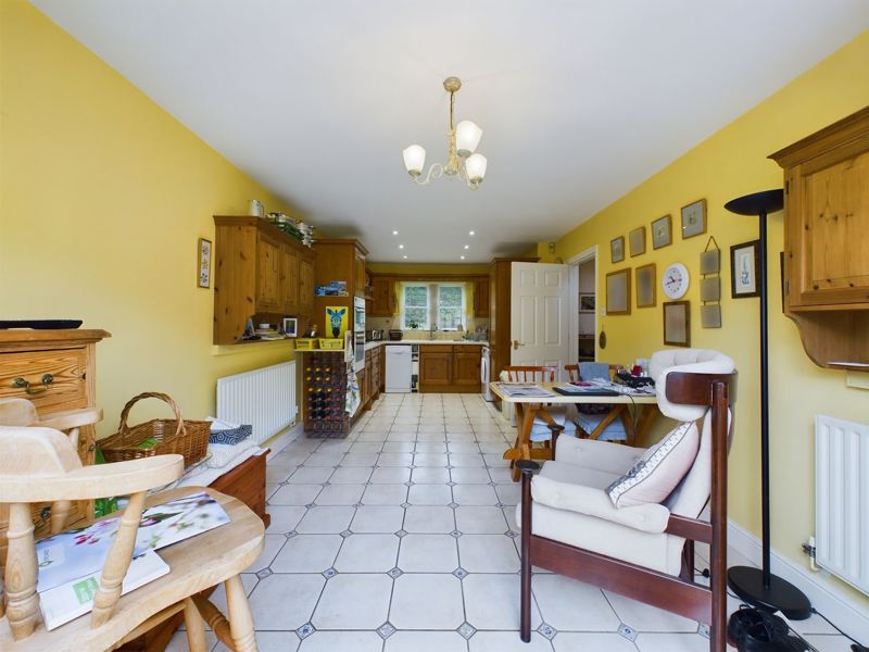 3 bed house for sale in Cole Lane, Stoke-Sub-Hamdon  - Property Image 6